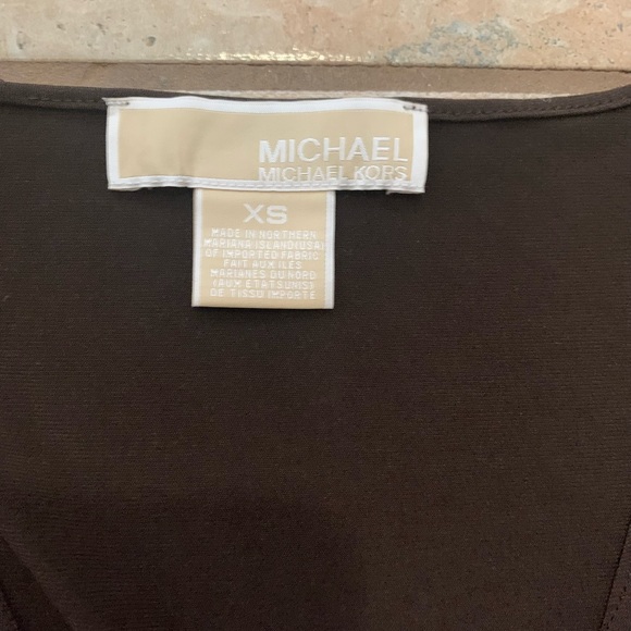 Micheal Kros top with straps to tie at the front. - Picture 6 of 8